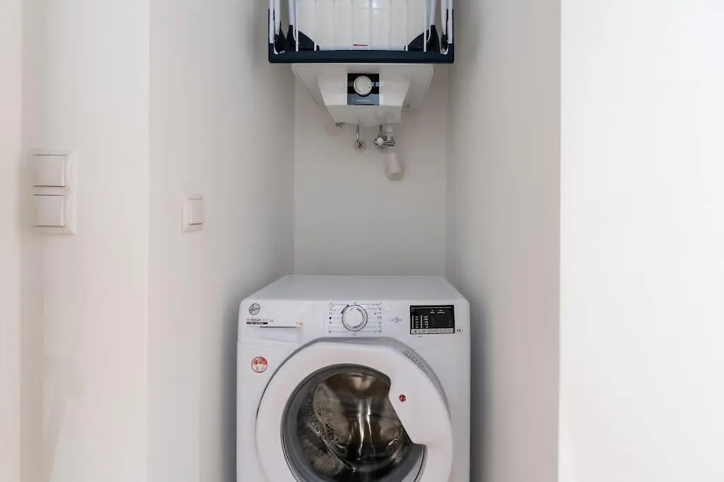 Appartement Pristine 1Br Suite, Quick To City By Hm Wenen