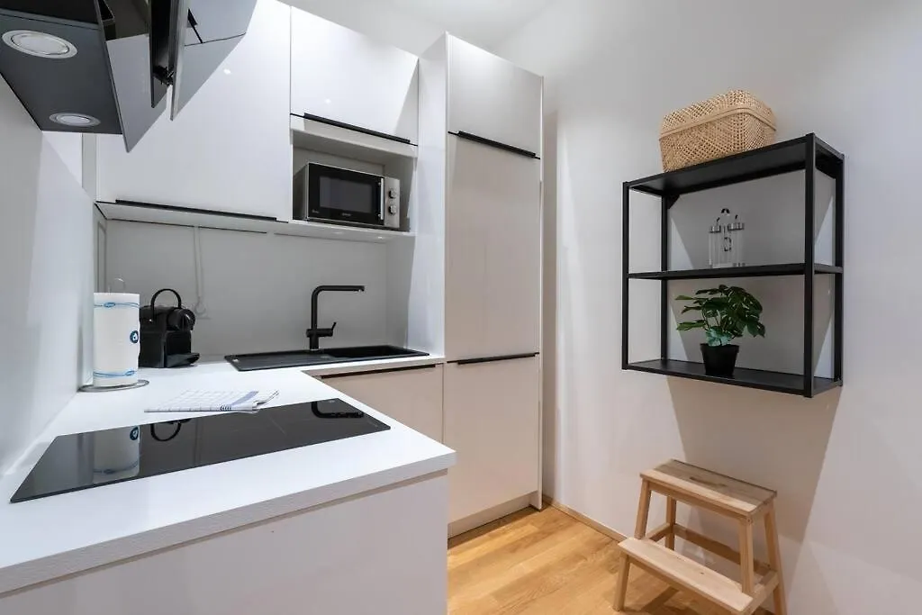 Pristine 1Br Suite, Quick To City By Hm Wenen Oostenrijk